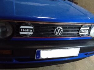 Tapas faro VW Golf MK2 vista frontal instaladas